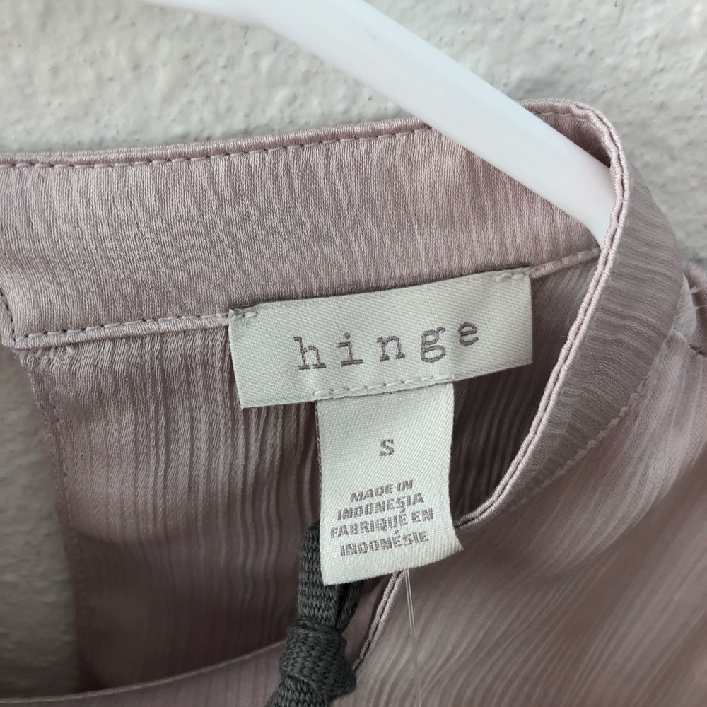 NWT Hinge Blouse - Picture 4 of 5